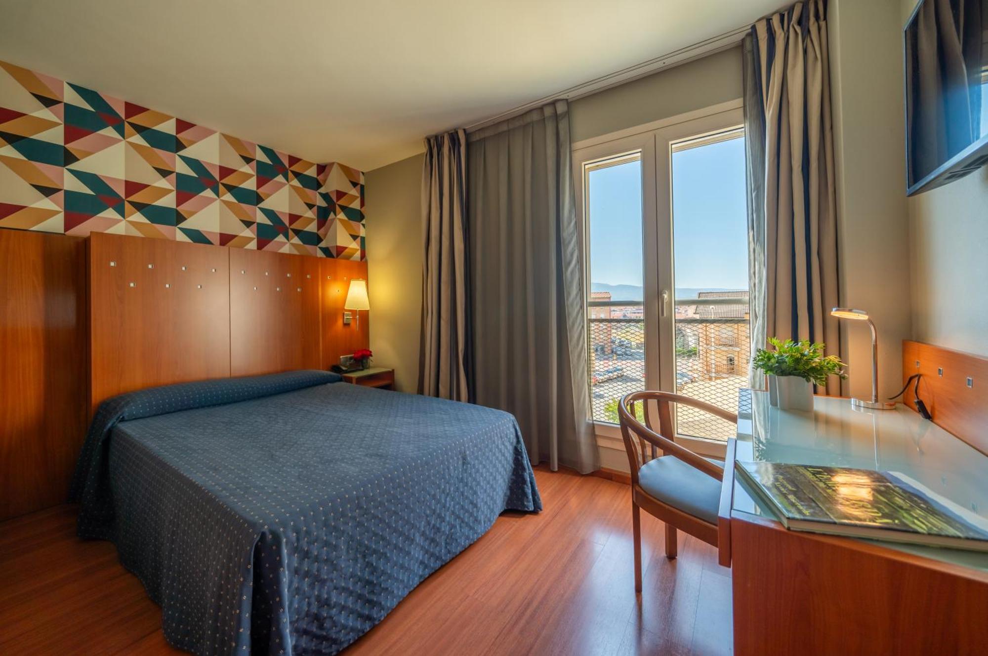 Hotel J. Balmes Vic Exterior photo
